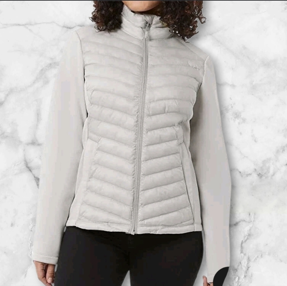 32 Degrees Women's Trendy Warm Light Gray Activewear Puffer Jacket(SIZE: MEDIUM)